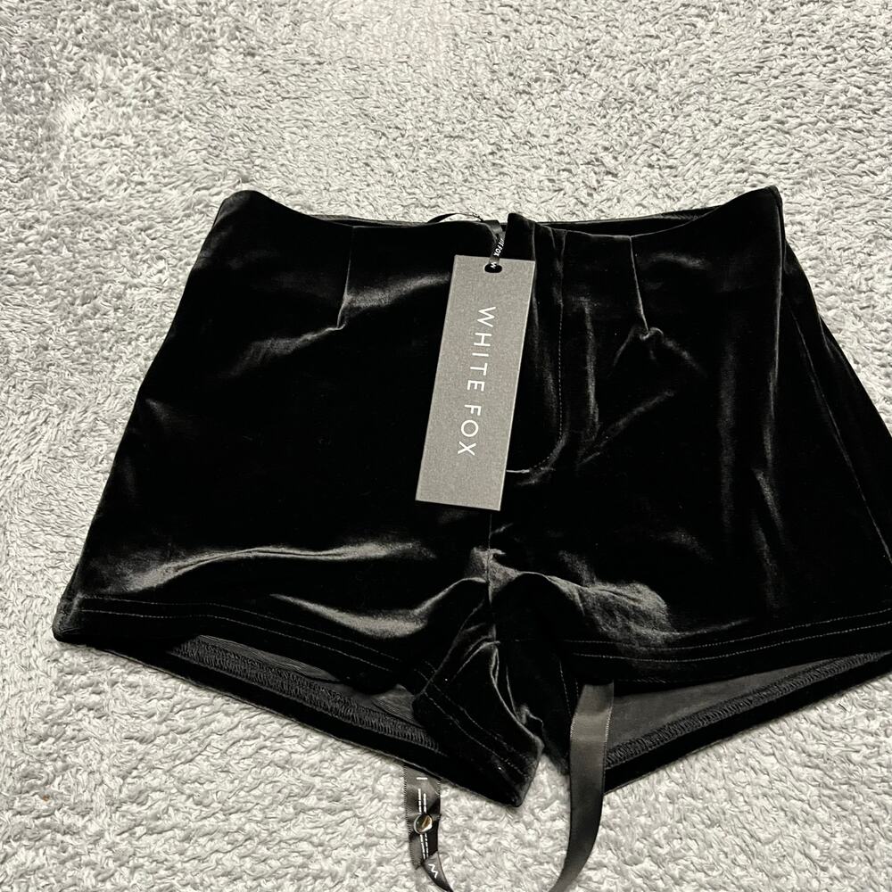 White Fox Shorts Womens Small Velvet Teddy Shortie Black